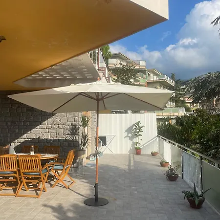 Water Lily דירה *